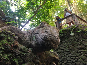Taking pictures of the giant komodo dragon statues.